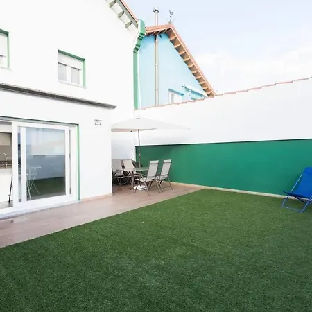 En La Cuidad- Con Jardin Y Barbacoa Casa de Férias Gijón